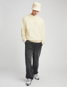 Sweat col rond broderie poitrine