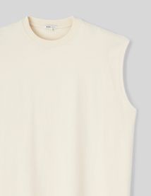 T-shirt sans manches