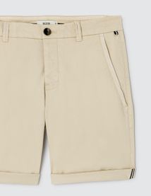 Bermuda chino