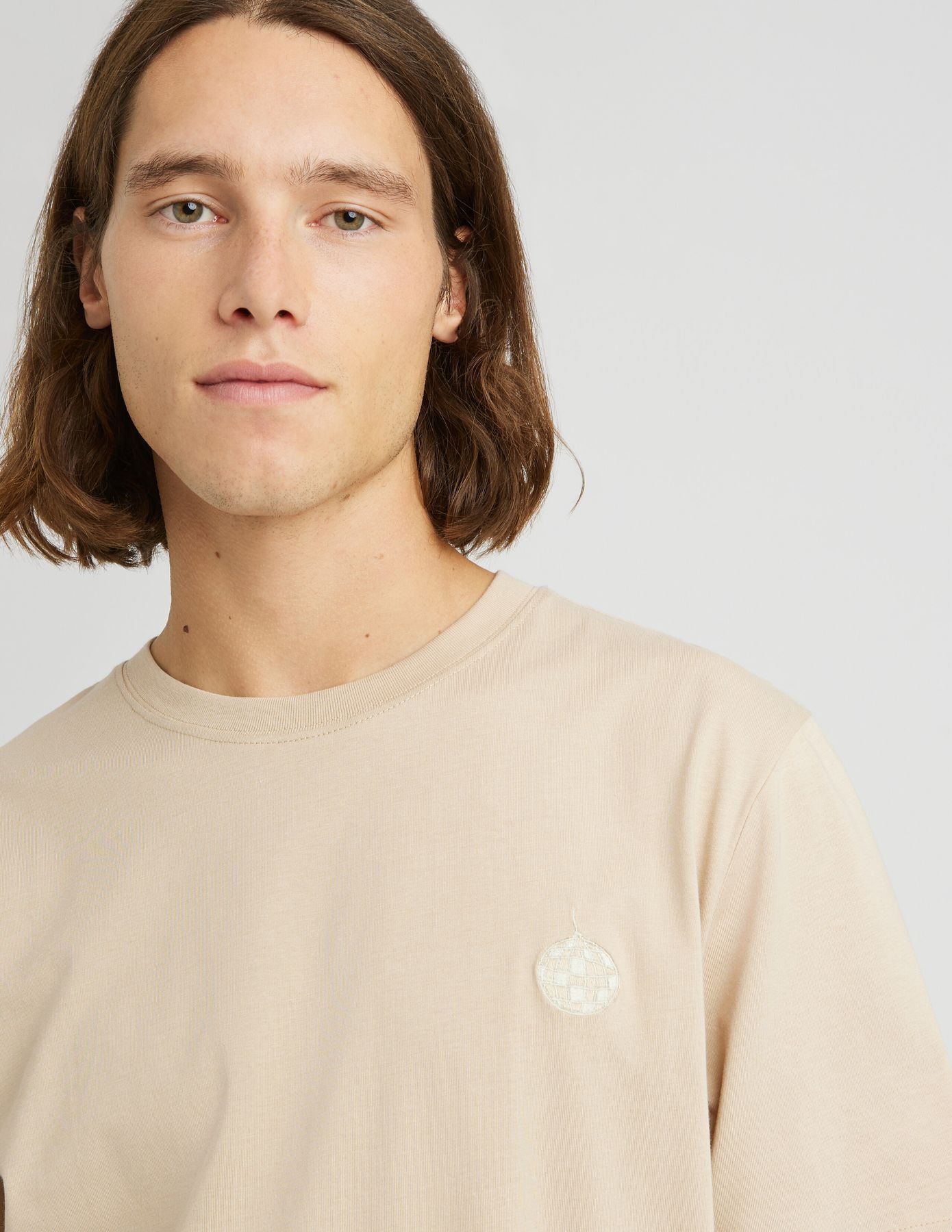 T-shirt brod&eacute;