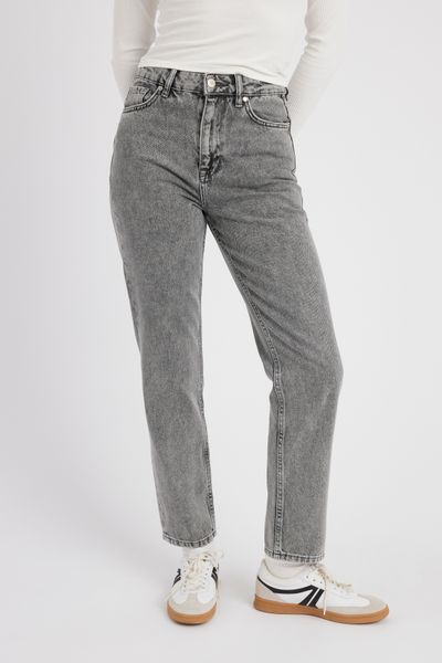 Jean mom fit