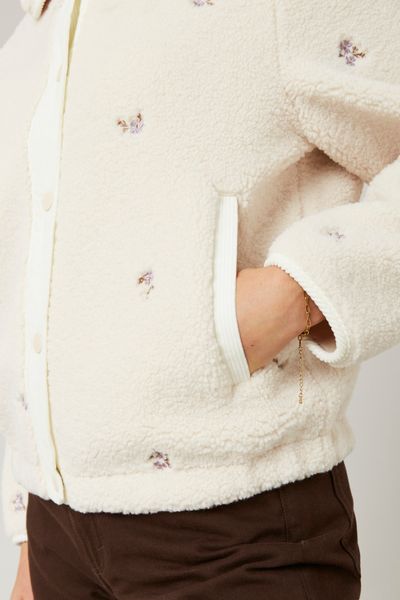 Blouson sherpa brodé