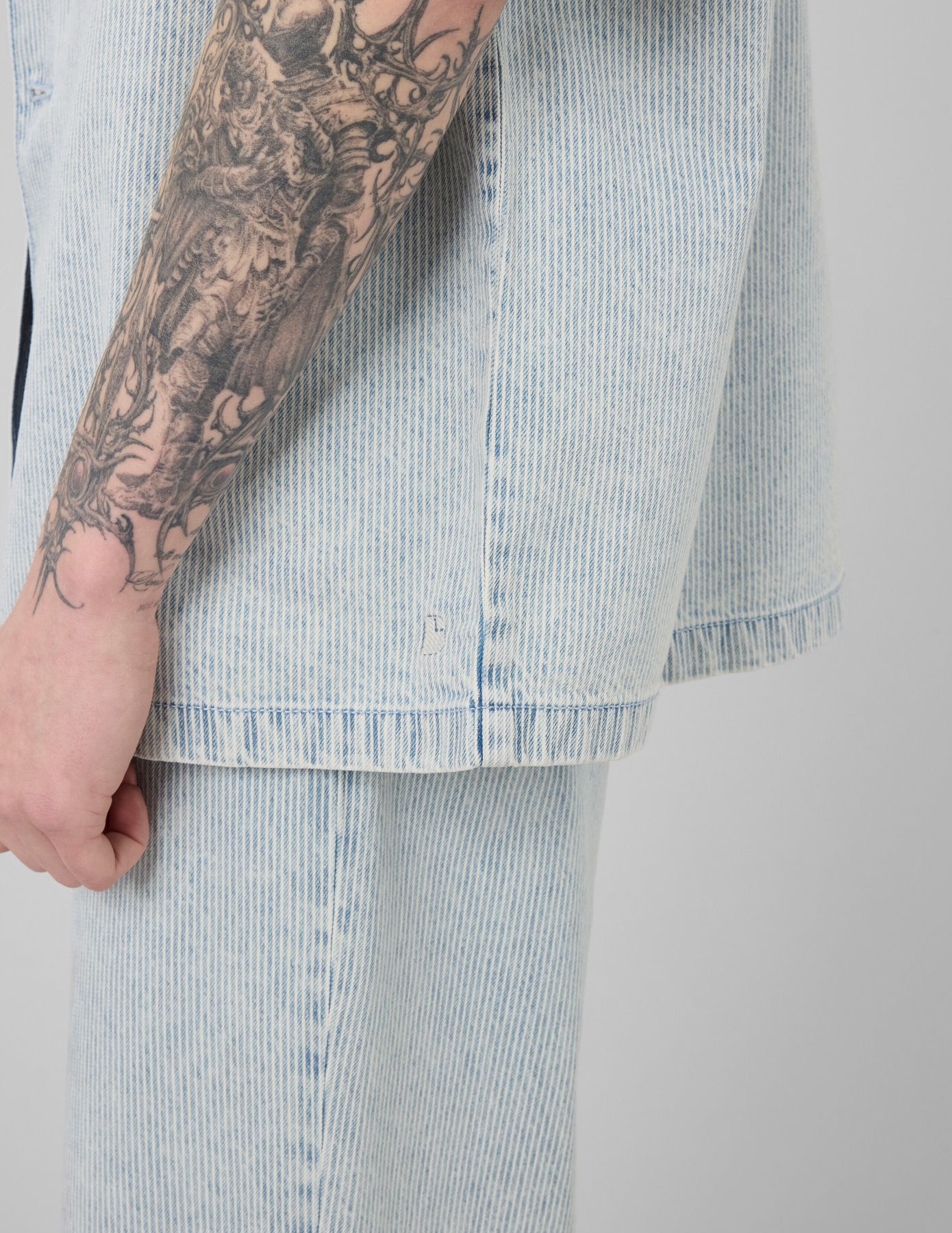 Chemise manches courtes ray&eacute;e