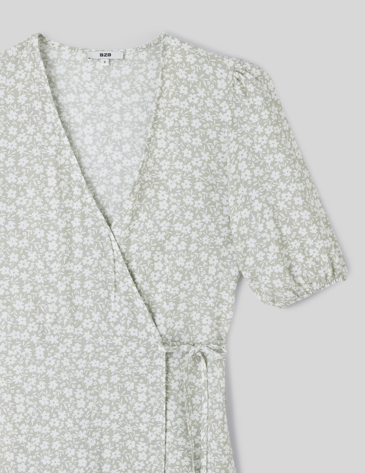 Robe cache coeur imprimée floral