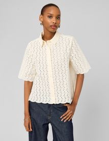 Chemisette en broderie anglaise