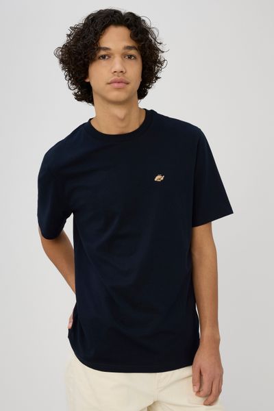 T-shirt broderie poitrine