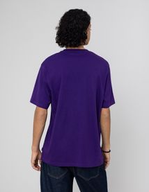 T-shirt broderie poitrine