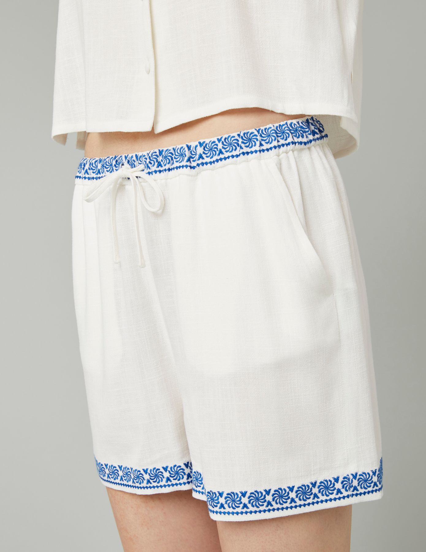 Short fluide