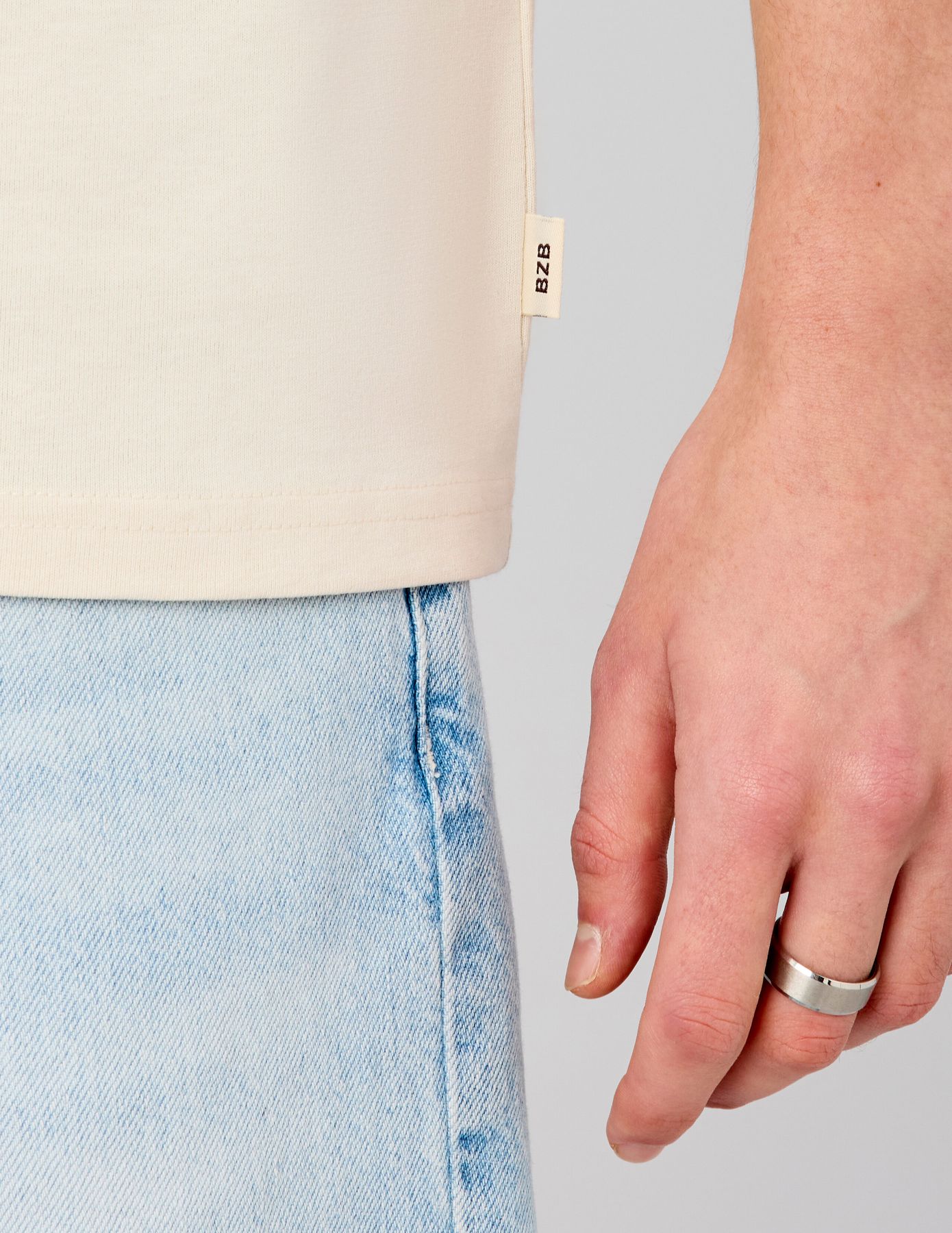 T-shirt imprim&eacute; poitrine