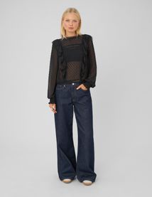 Blouse plumetis volant&eacute;e