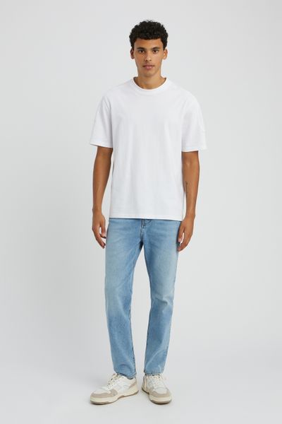 Jean straight triple stone