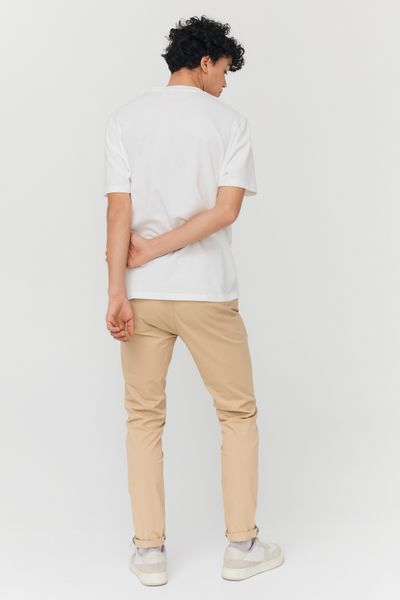Pantalon chino ajusté