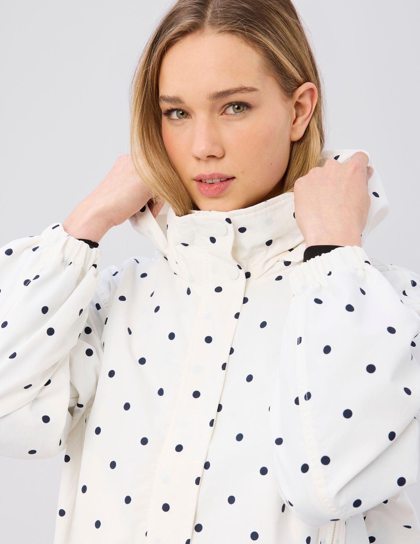 Blouson l&eacute;ger imprim&eacute; pois