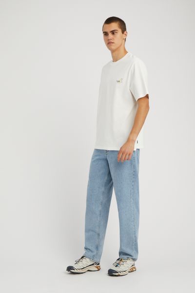 T-shirt broderie poitrine