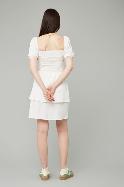 Robe courte à volants