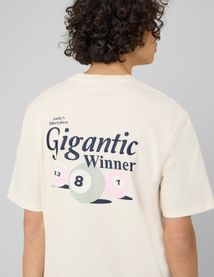 T-shirt imprim&eacute; et brod&eacute;