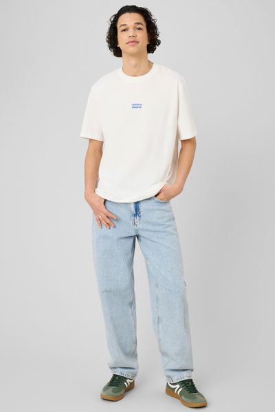 T-shirt broderie poitrine