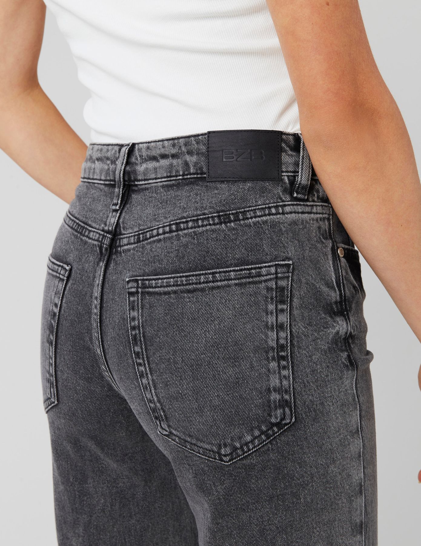 Jean straight taille standard