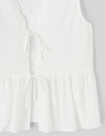 Blouse à nouer en broderie anglaise