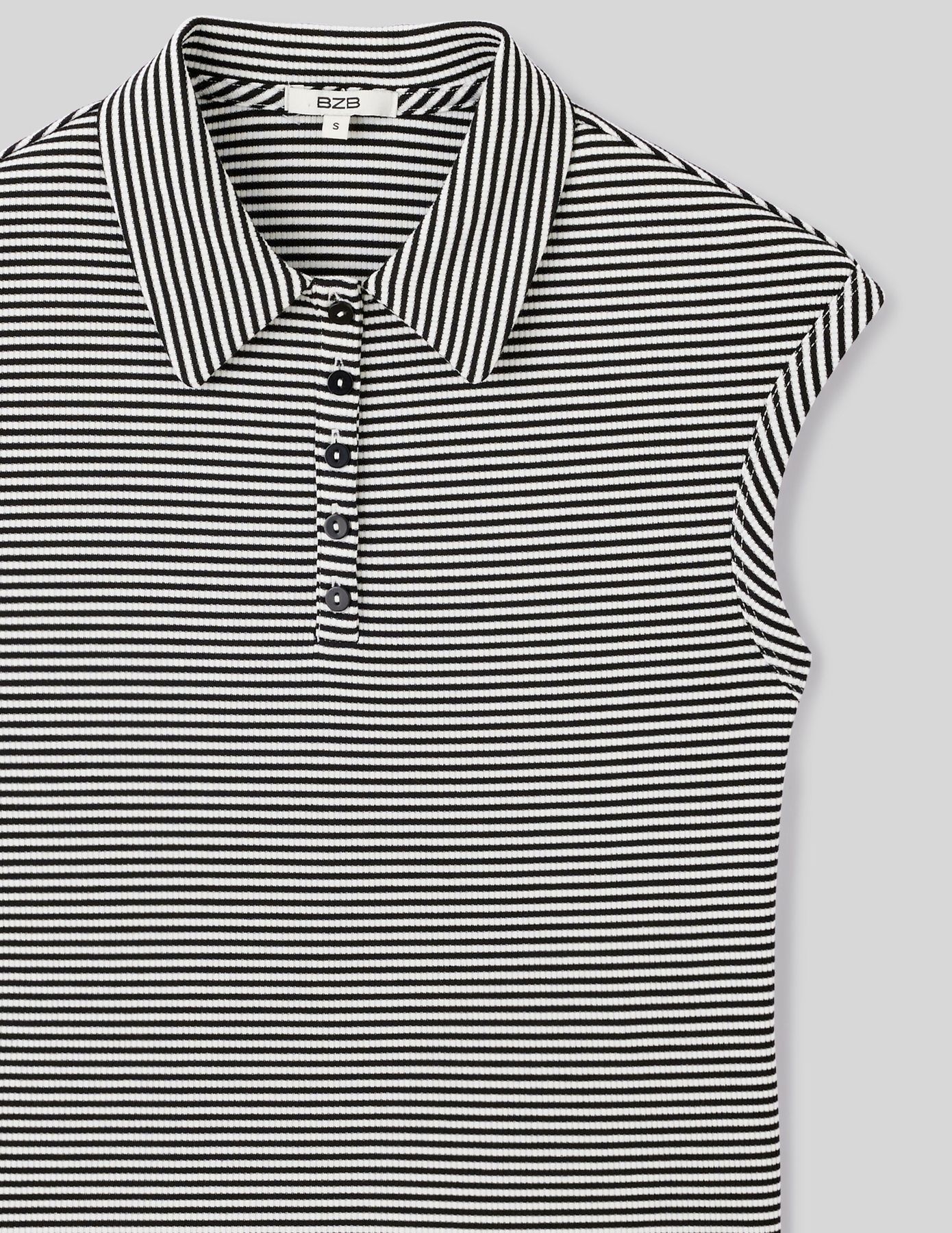 Polo rayé sans manches