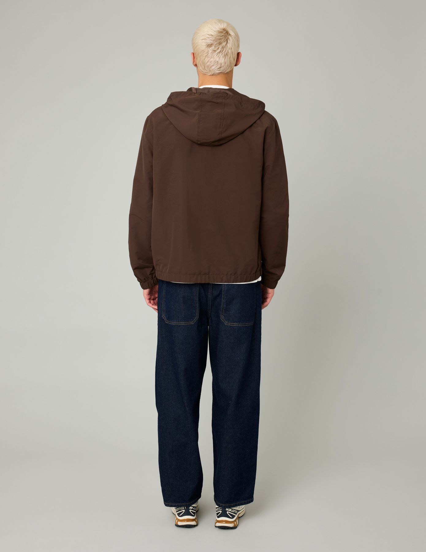 Blouson léger à capuche
