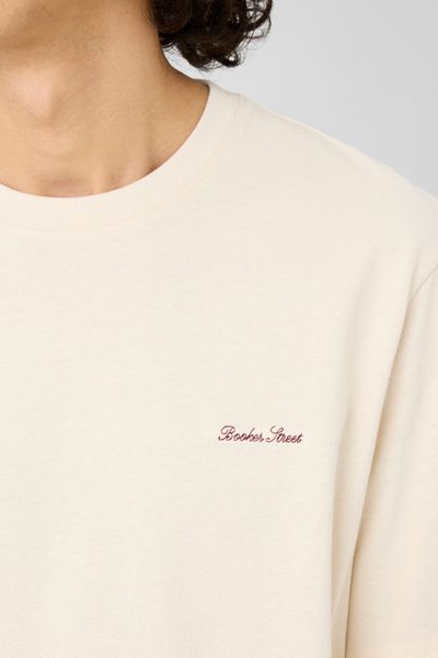 T-shirt imprim&eacute; et brod&eacute;