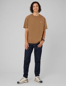 T-shirt broderie poitrine
