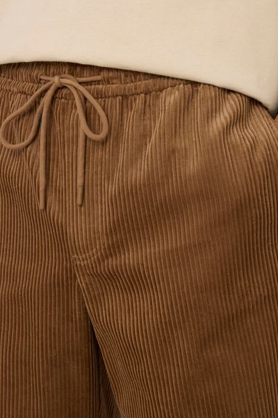 Pantalon velours c&ocirc;tel&eacute;