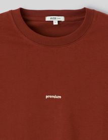 T-shirt broderie poitrine