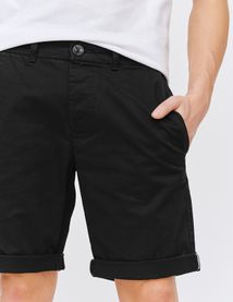 Bermuda chino