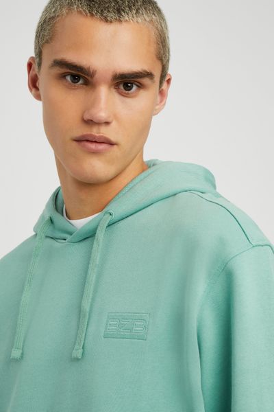 Sweat brod&eacute; &agrave; capuche