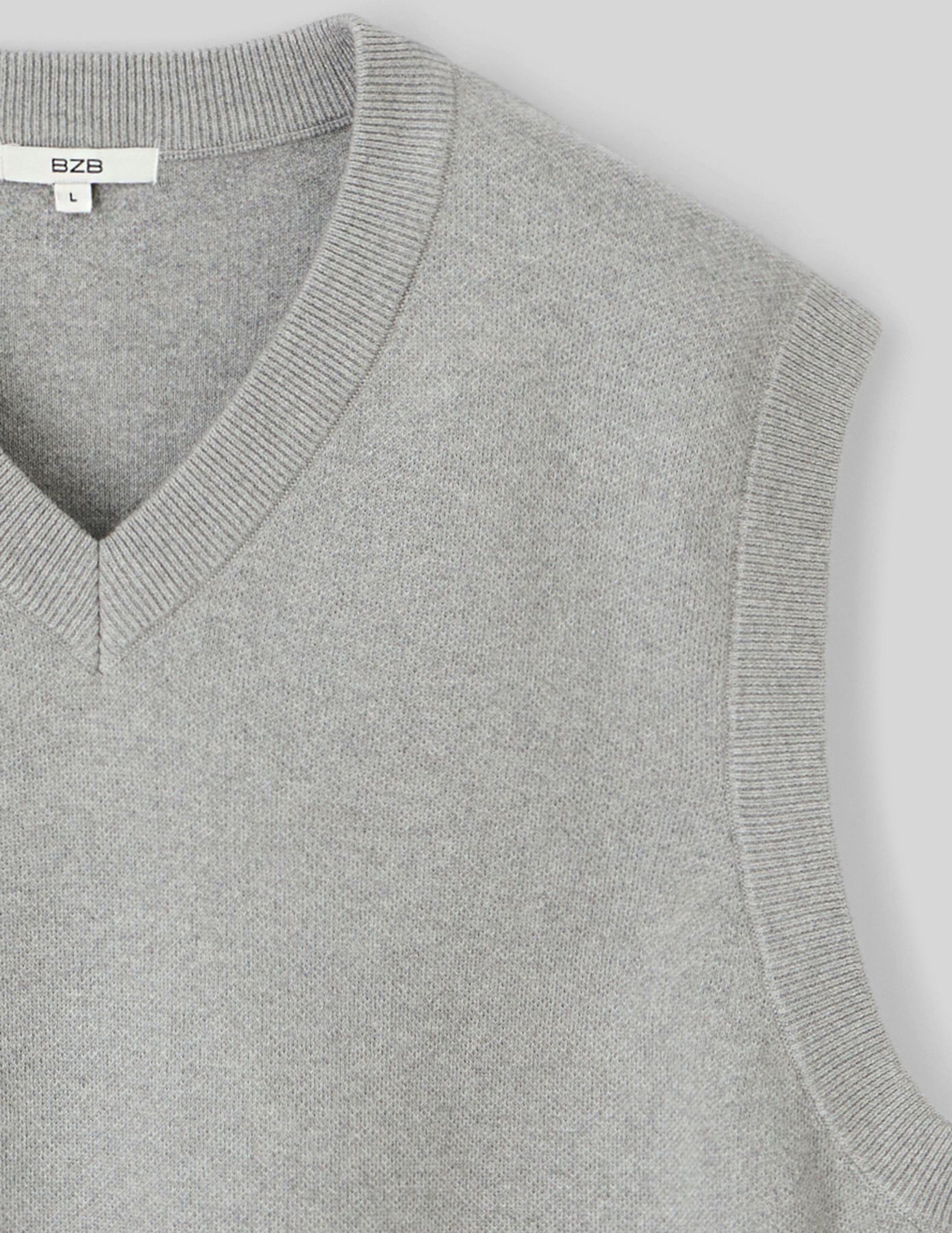 Pull col V sans manches
