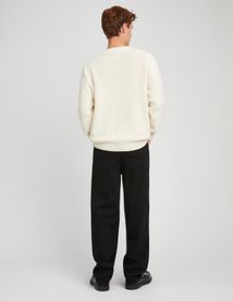 Pull matière fantaisie
