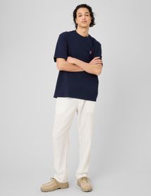 T-shirt broderie poitrine