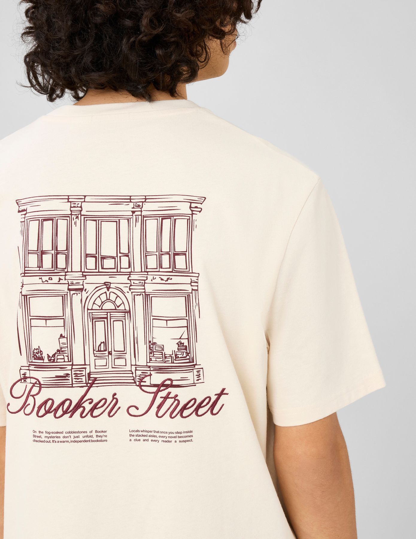 T-shirt imprim&eacute; et brod&eacute;
