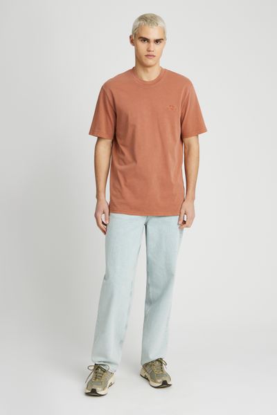 T-shirt broderie poitrine