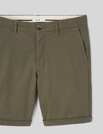 Bermuda chino