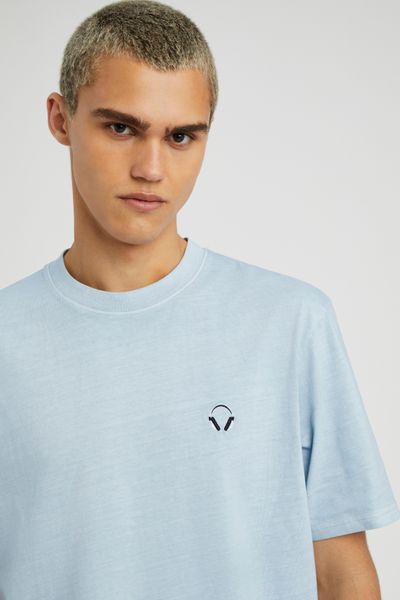 T-shirt lourd d&eacute;lav&eacute; brod&eacute;