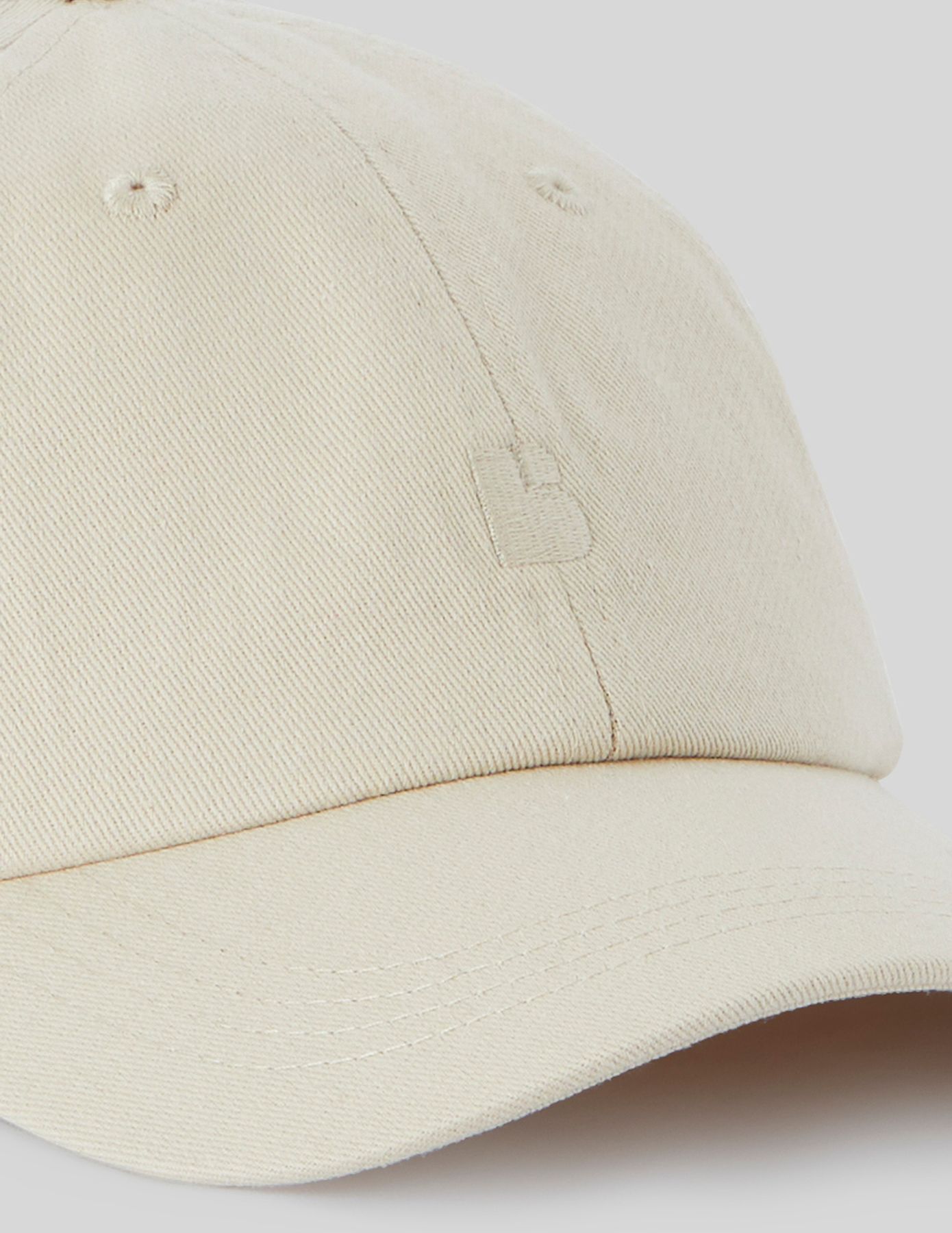 Casquette avec broderie
