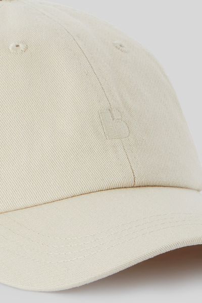 Casquette avec broderie