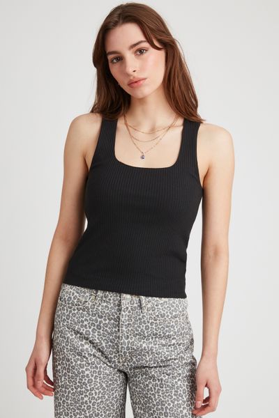 T-shirt encolure carré