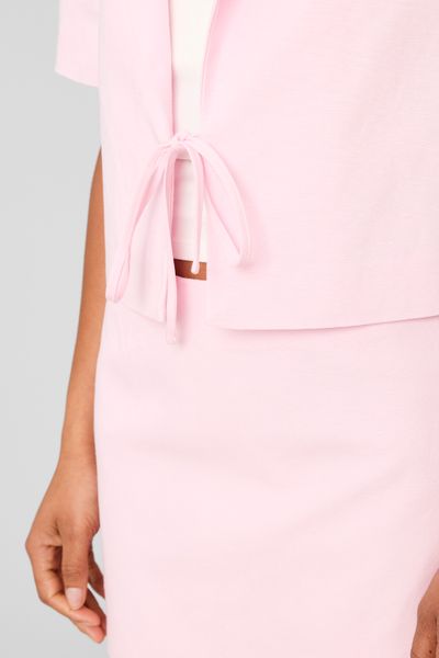 Blazer nou&eacute; court