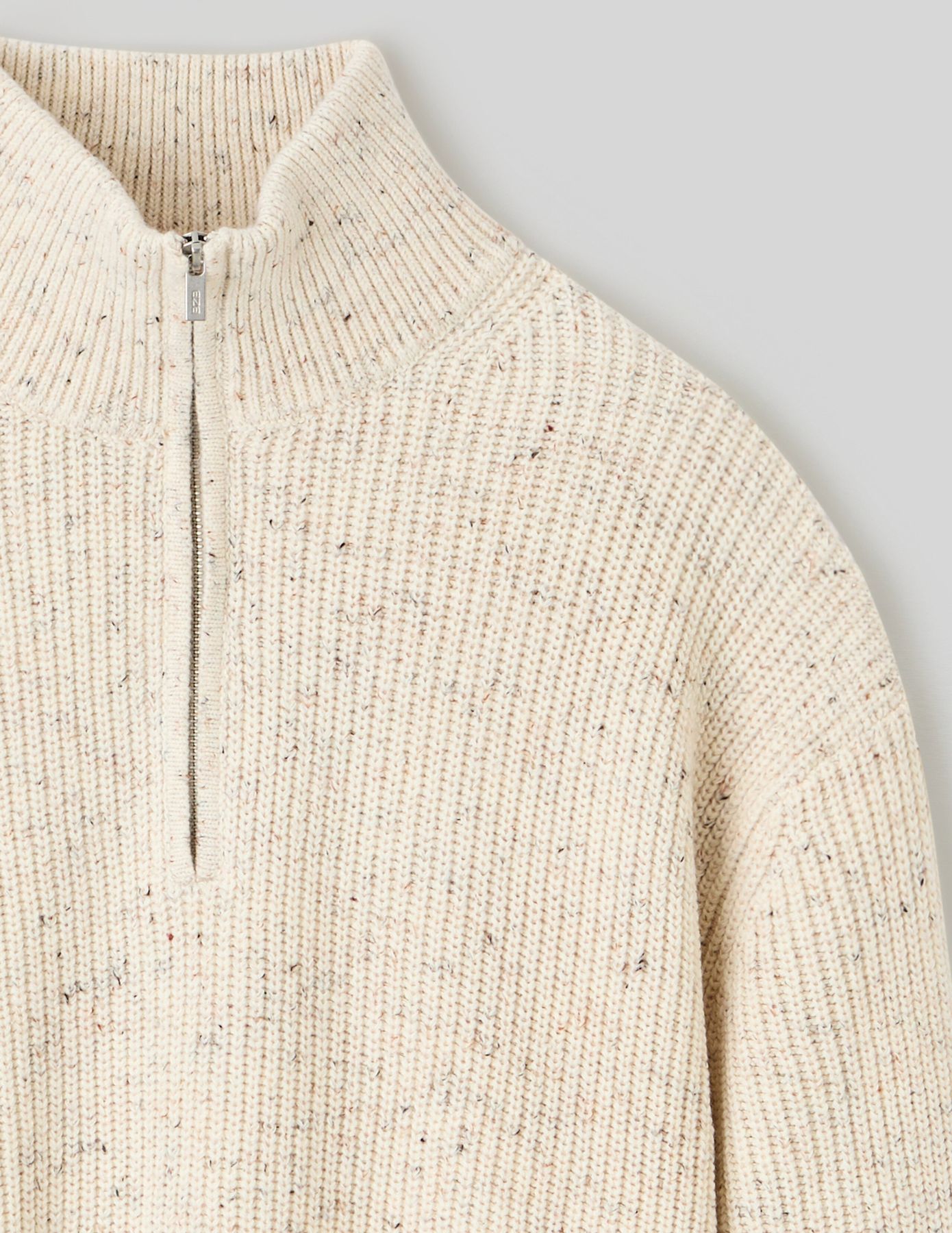 Pull col montant