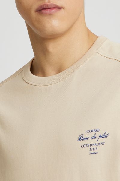 T-shirt imprim&eacute; poitrine