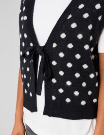 Gilet sans manches &agrave; nouette