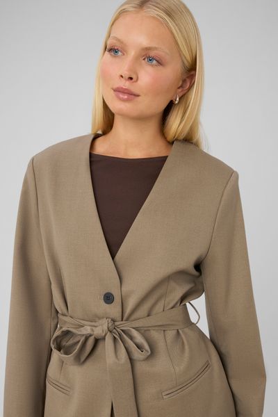 Blazer ceintur&eacute;