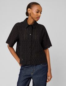 Chemisette en broderie anglaise