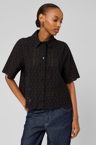 Chemisette en broderie anglaise