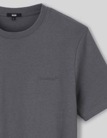 T-shirt message