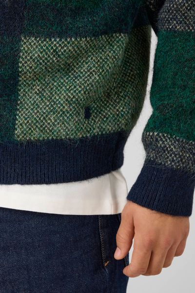 Pull &agrave; carreaux